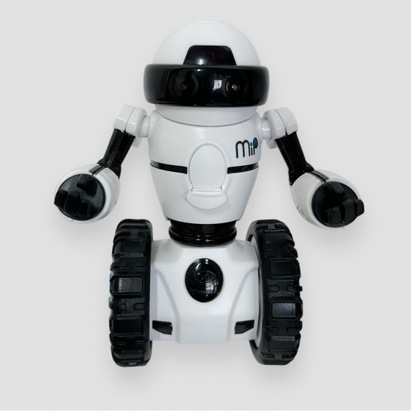 WowWee MiP Gesture Directed Or Self Explore Self Balancing Robot Toy White - Picture 1 of 4